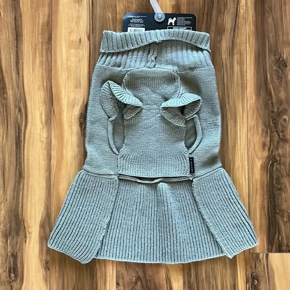 🎉🎉Host Pick🎉🎉NEW Tahari Dog Sweater